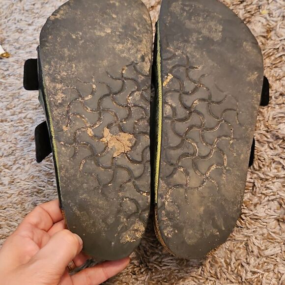 Birkenstock Arizona Metallic Green Sandals Size 39 – Well Worn, Classic Comfort - Picture 6 of 8